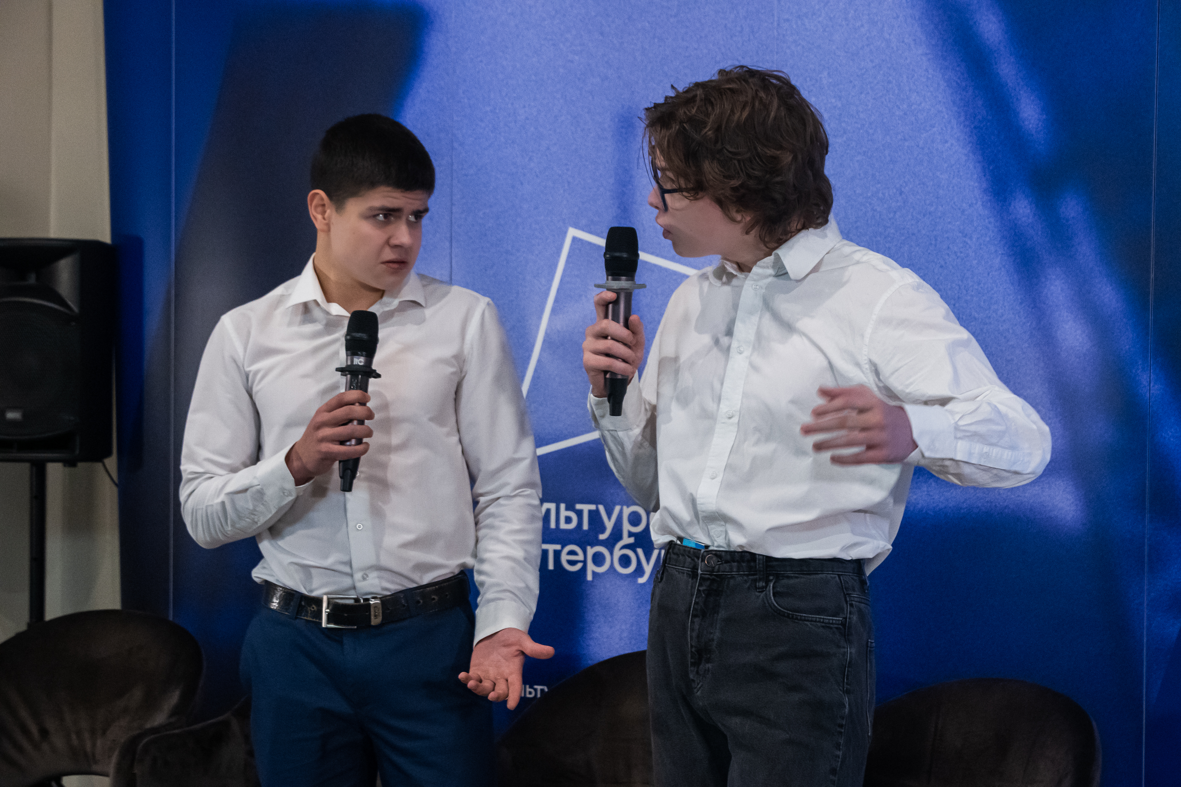 В медиацентре «Культура Петербурга» открылась выставка картин о героях разных эпох 4