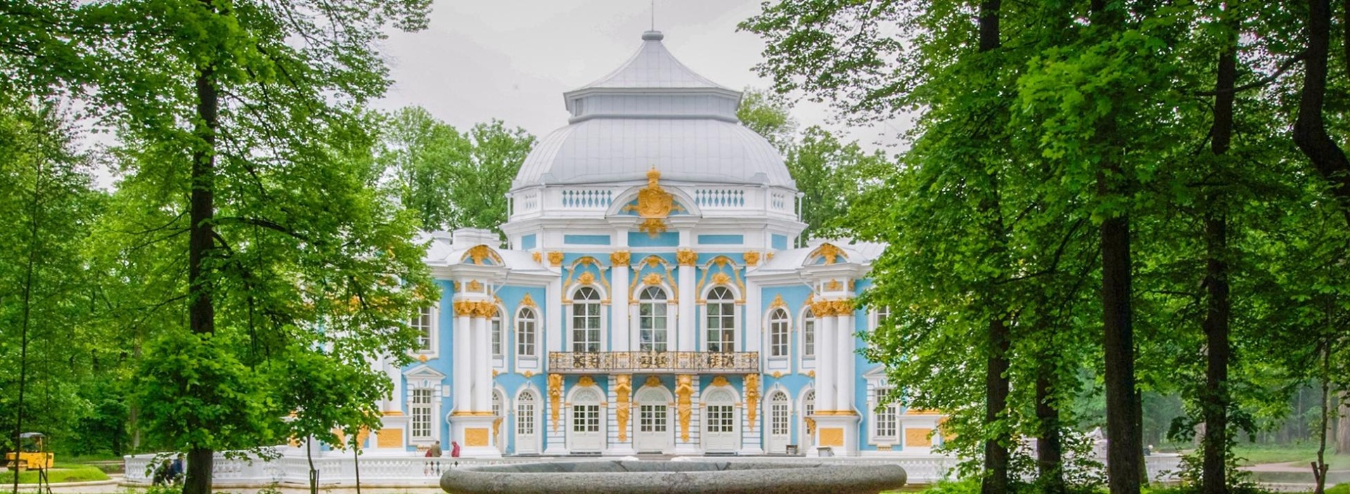 Обложка: «Эрмитаж» открыл летний сезон 