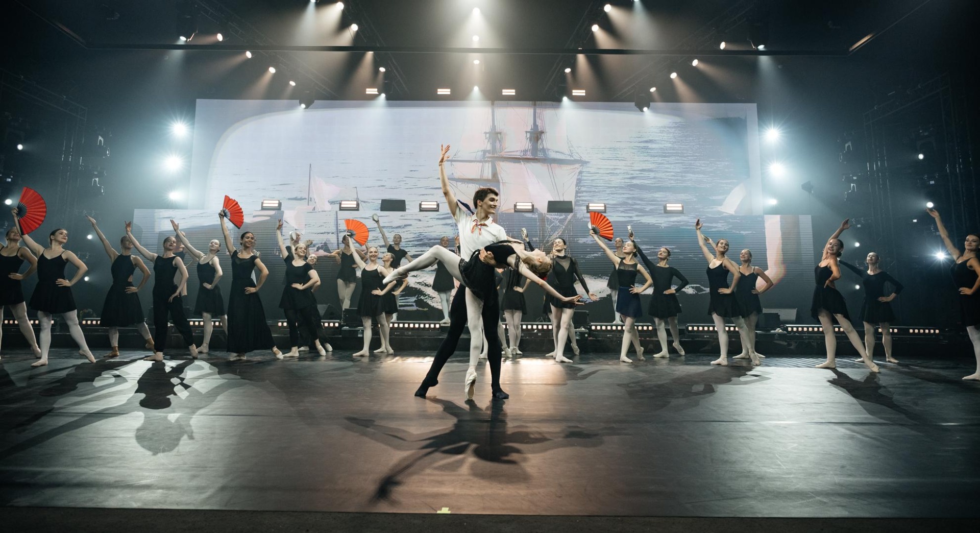 Летние школы Академии «Меганом» ждут творцов