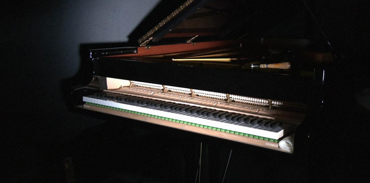 Новый рояль зазвучит в Центре имени Сергея Курёхина