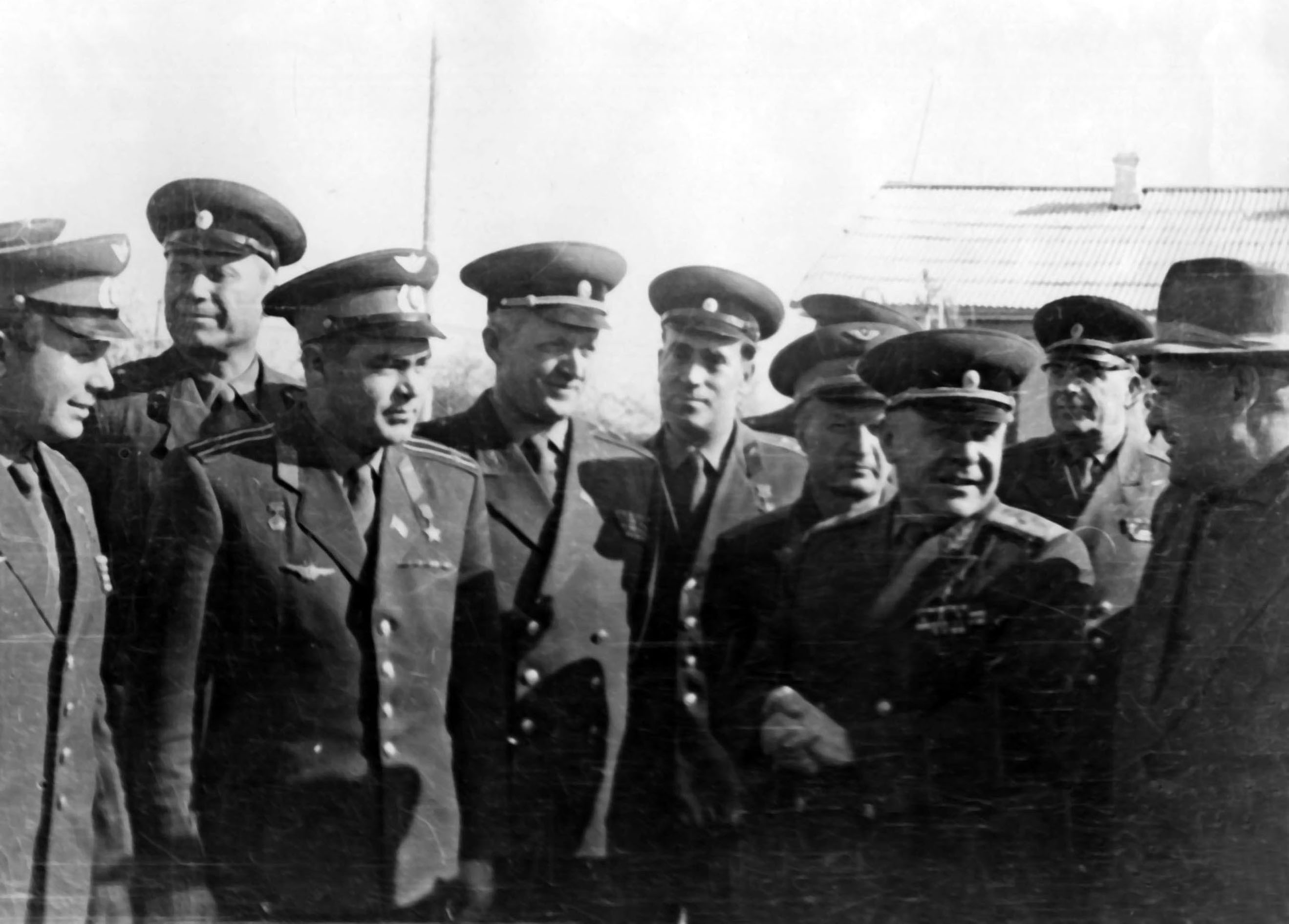 В Музее артиллерии презентуют неофициальные фотоснимки космонавтов и картину Петра Кривоногова 4