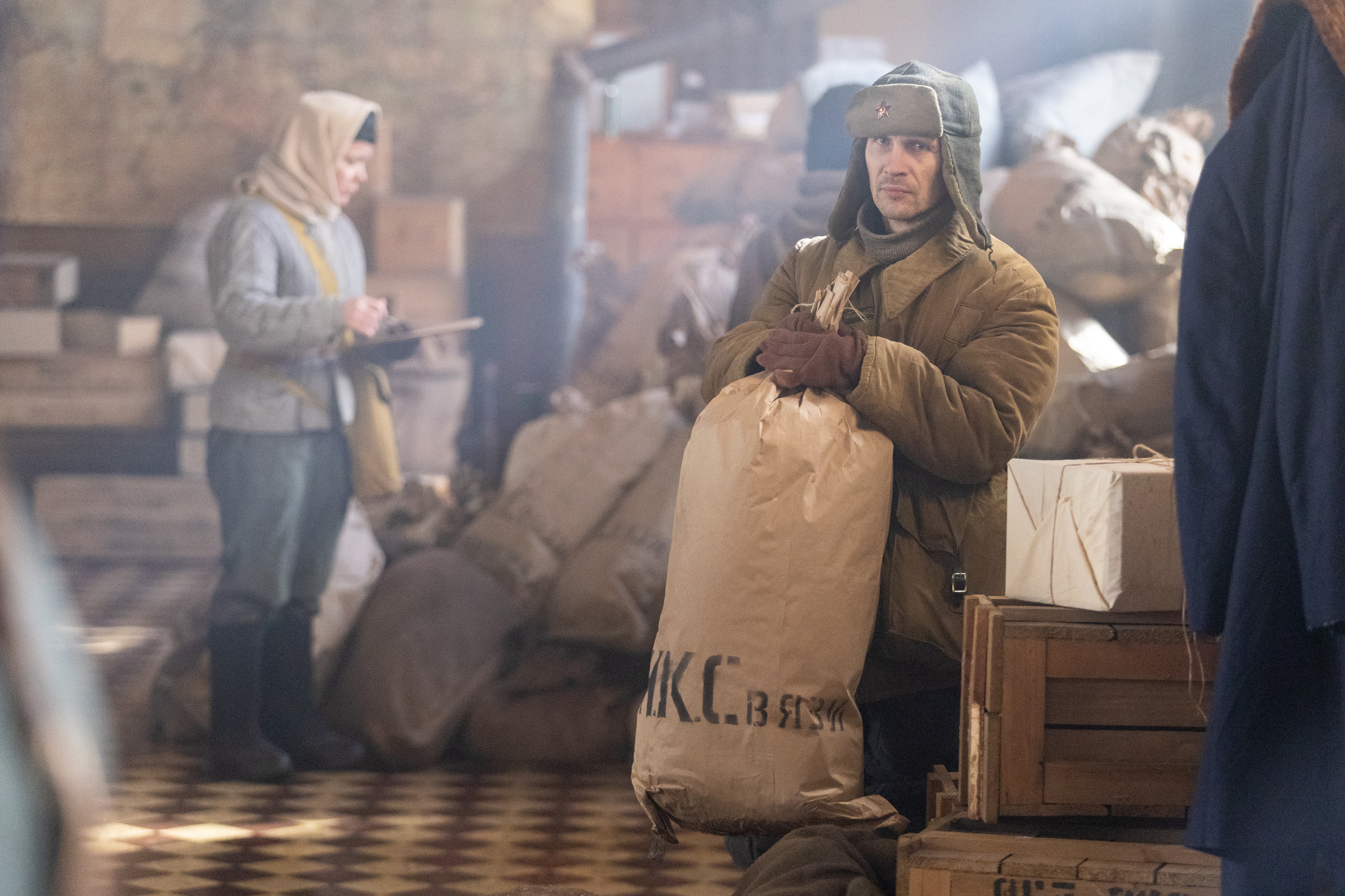 На «Ленфильме» стартовали съёмки киноленты «На краю детства»2