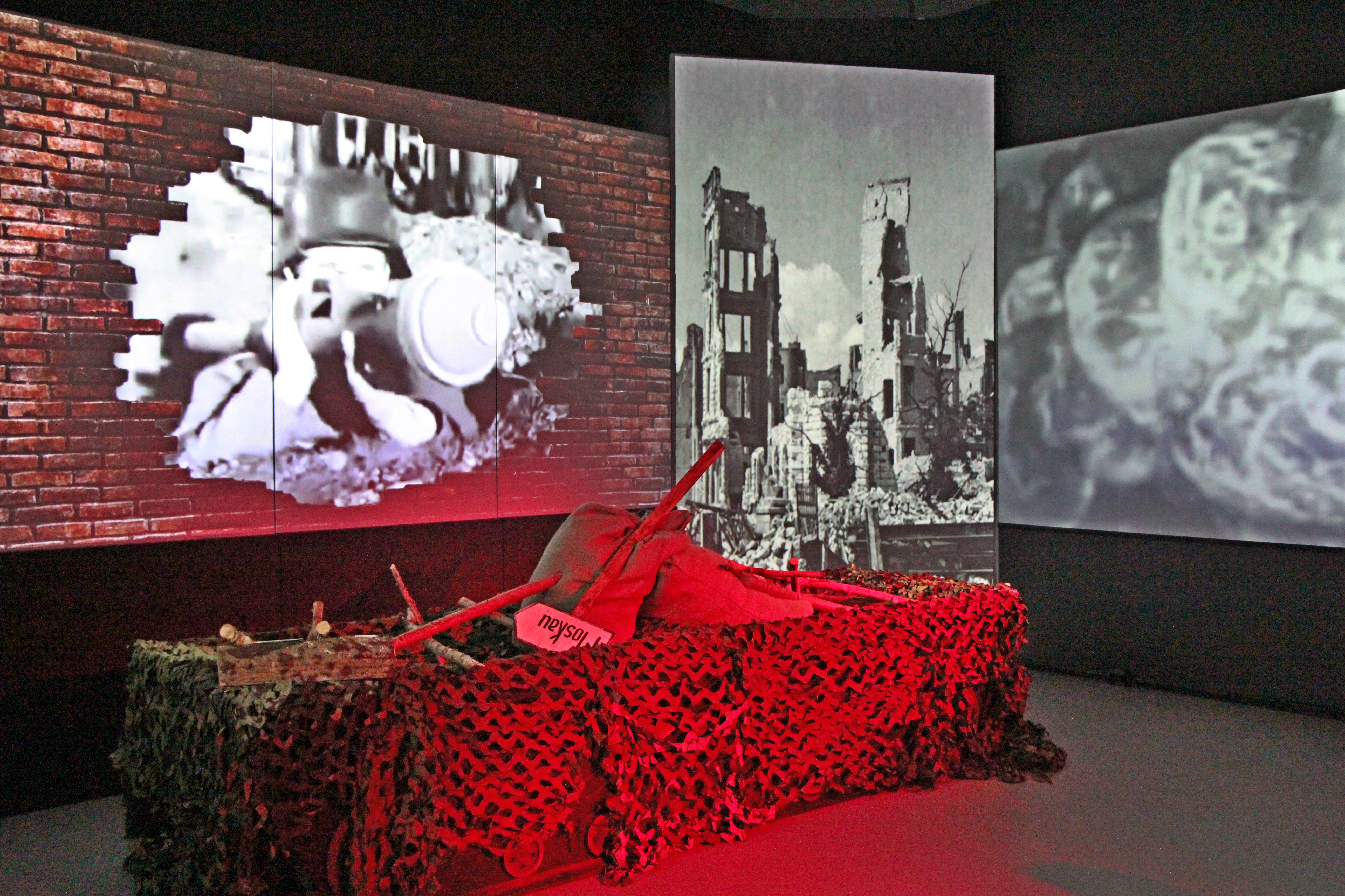 В центре «Россия – Моя история» проходит выставка «Победа! Берлин 1945»3
