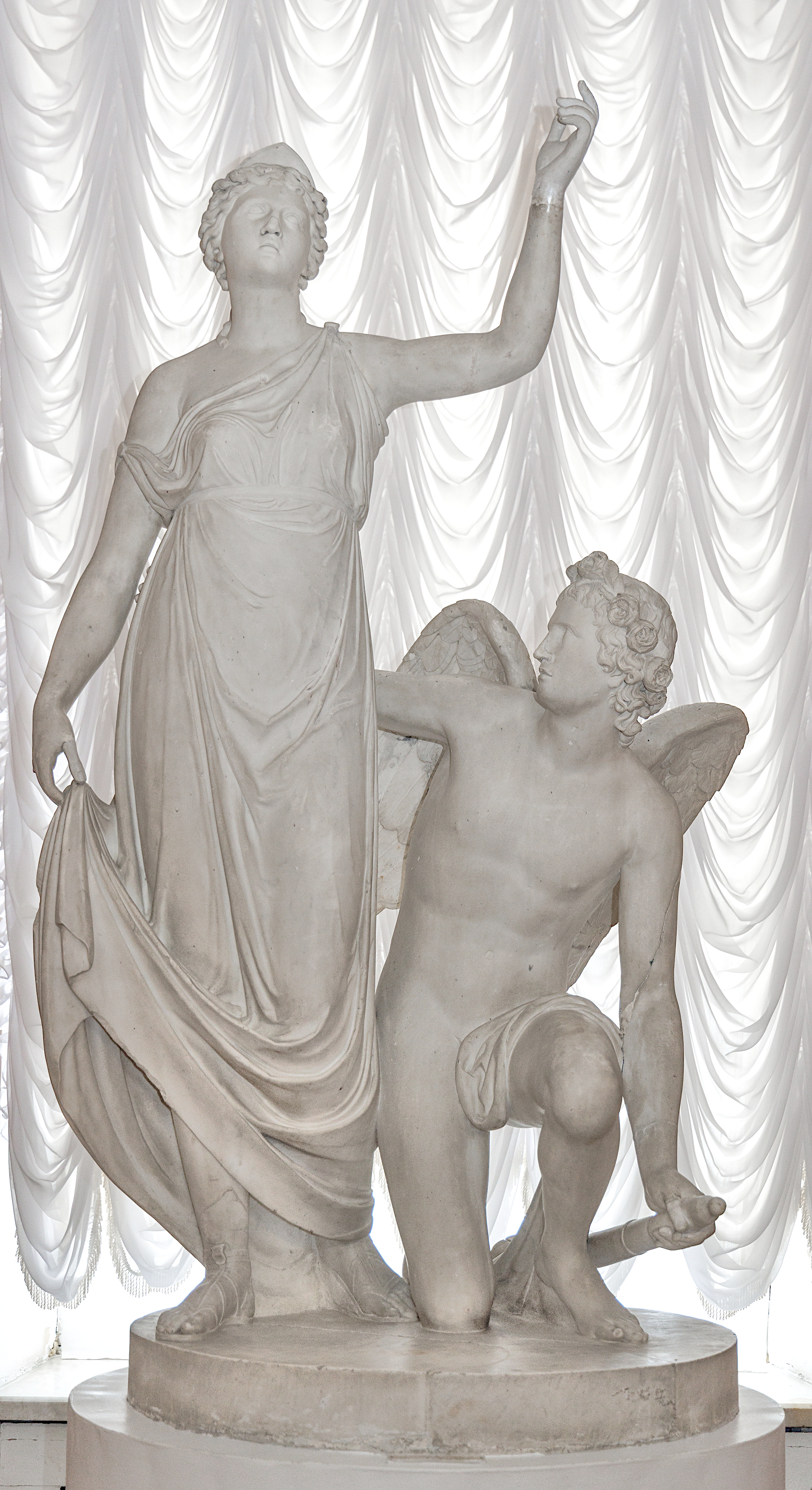 В Павловске восстановят памятник Александре Павловне5