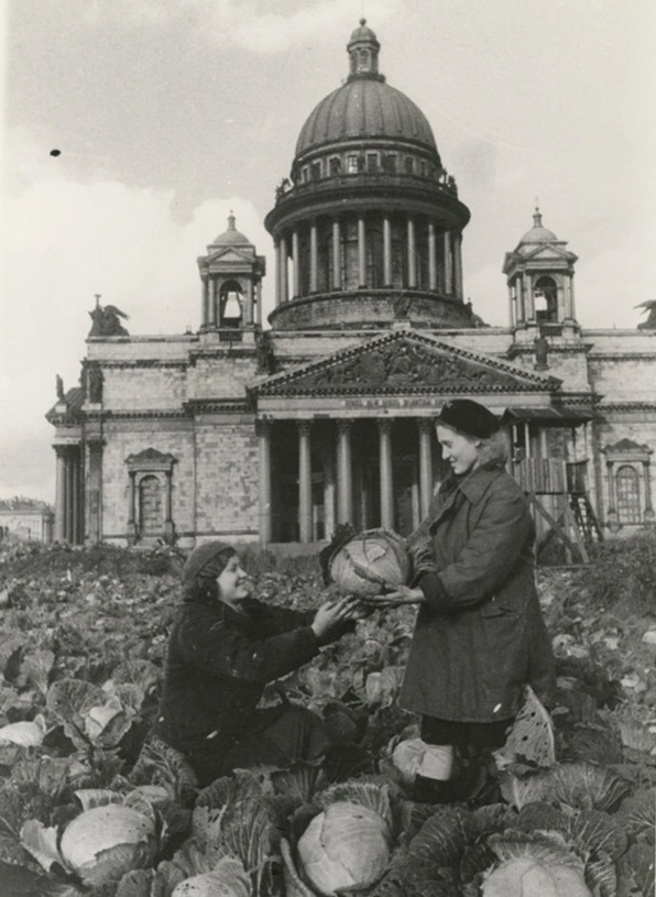 В центре «Россия – моя история» откроется выставка работ блокадного фотографа Бориса Кудоярова 4