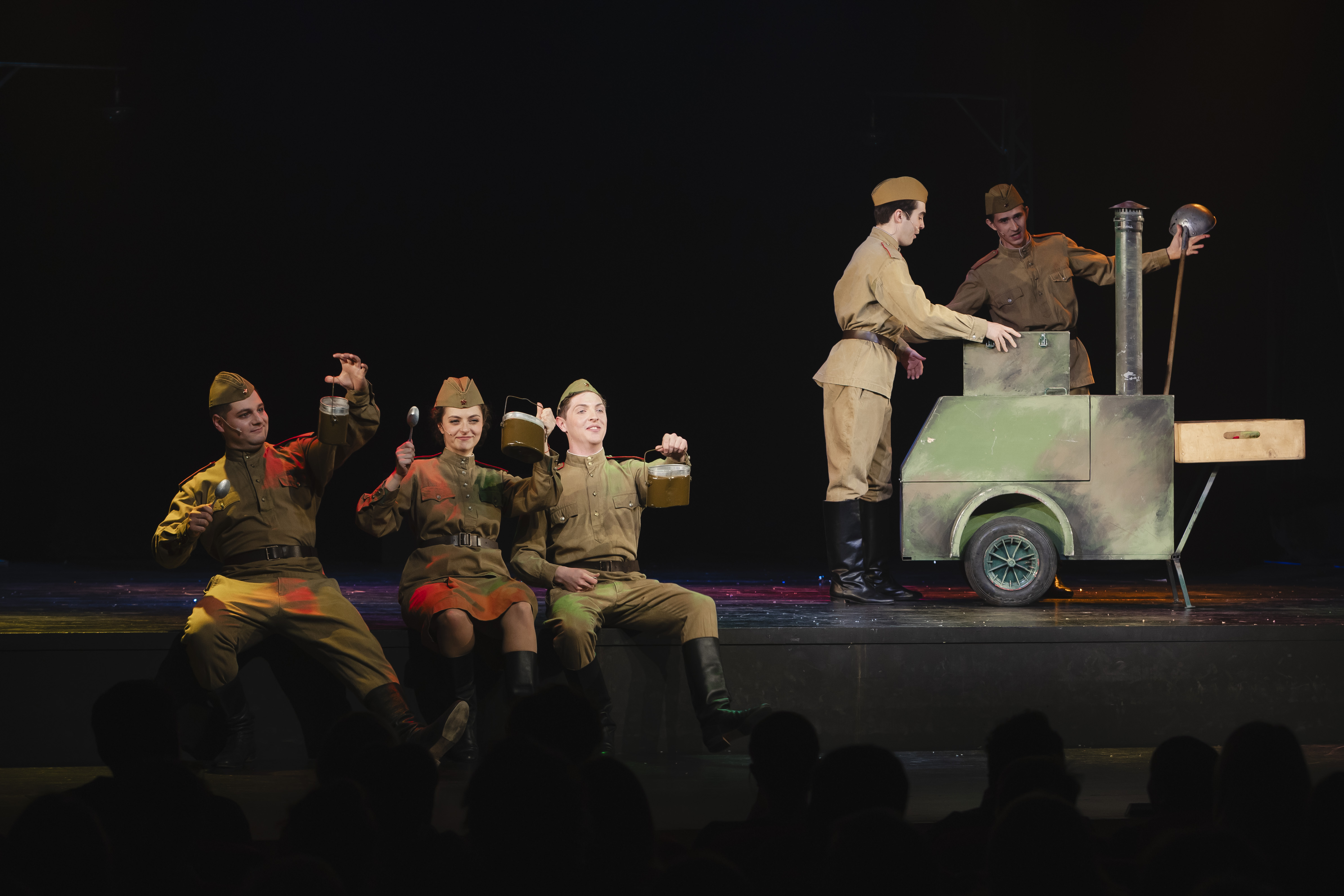 В Театре Эстрады покажут спектакль о поколении победителей 4