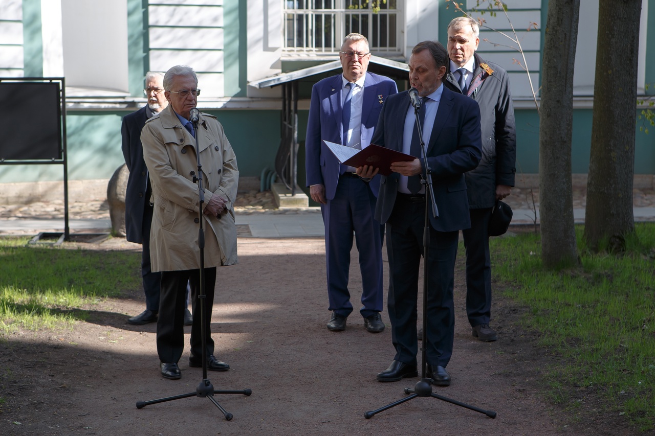 «Кунсткамера в годы войны: крепость науки и обороны» - выставка на Университетской набережной5