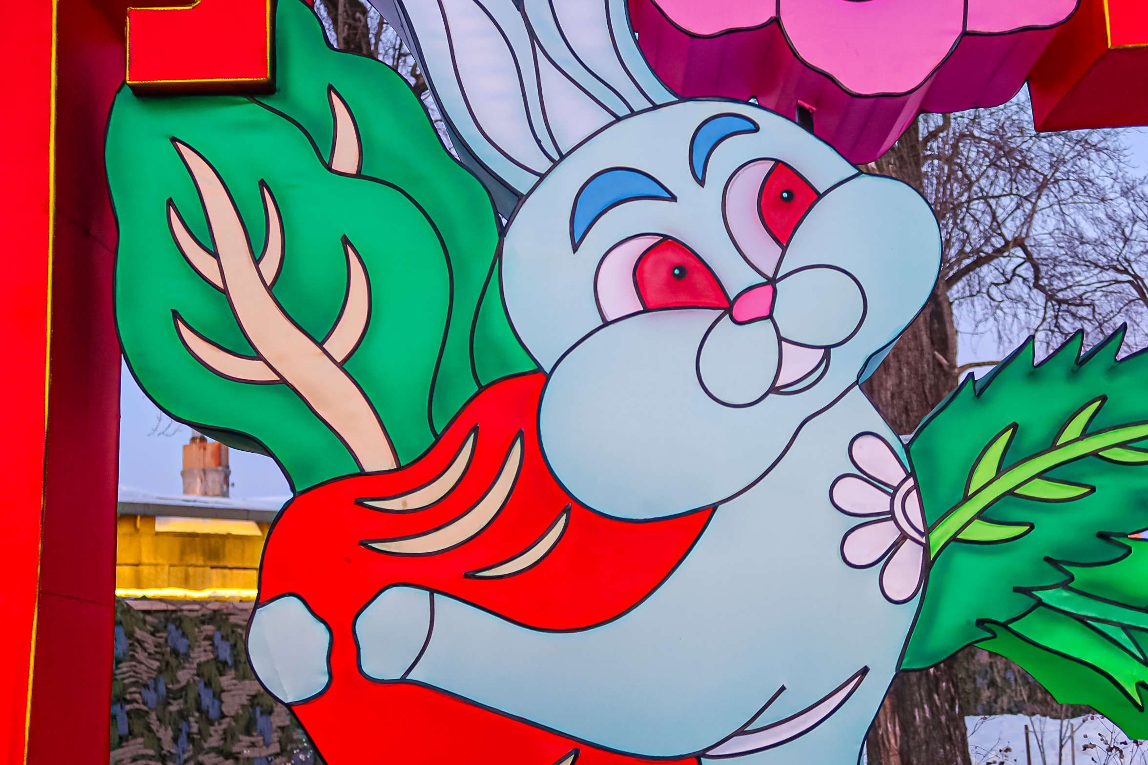 Драконы и фениксы из Цзыгуна поселились на Заячьем острове8