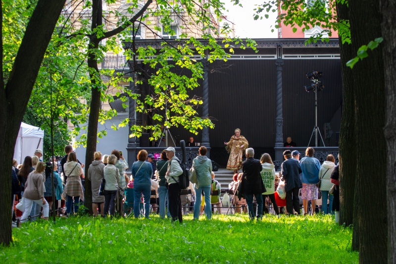«Петербург-концерт» открывает новый сезон фестиваля «Иди на звук» в Румянцевском саду