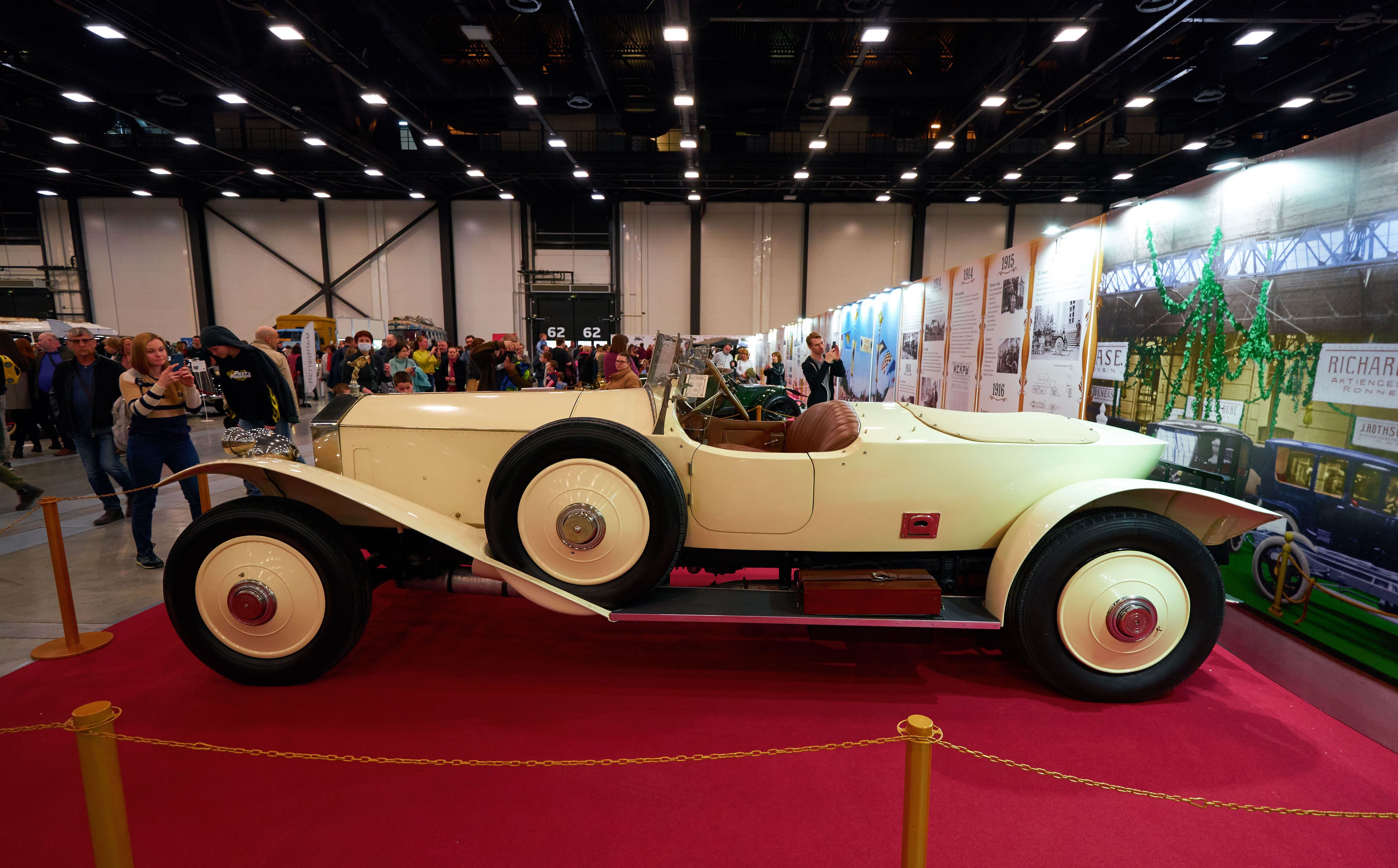 В «ЭКСПОФОРУМе» пройдет масштабная выставка ретроавтомобилей9