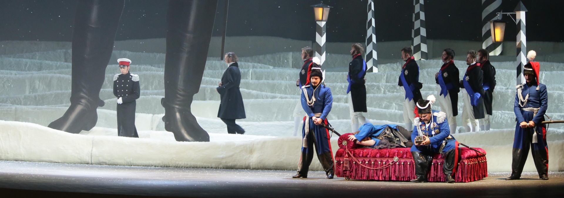 Обложка: «Левша». Фото: Наташа Разина (2013 г.). 