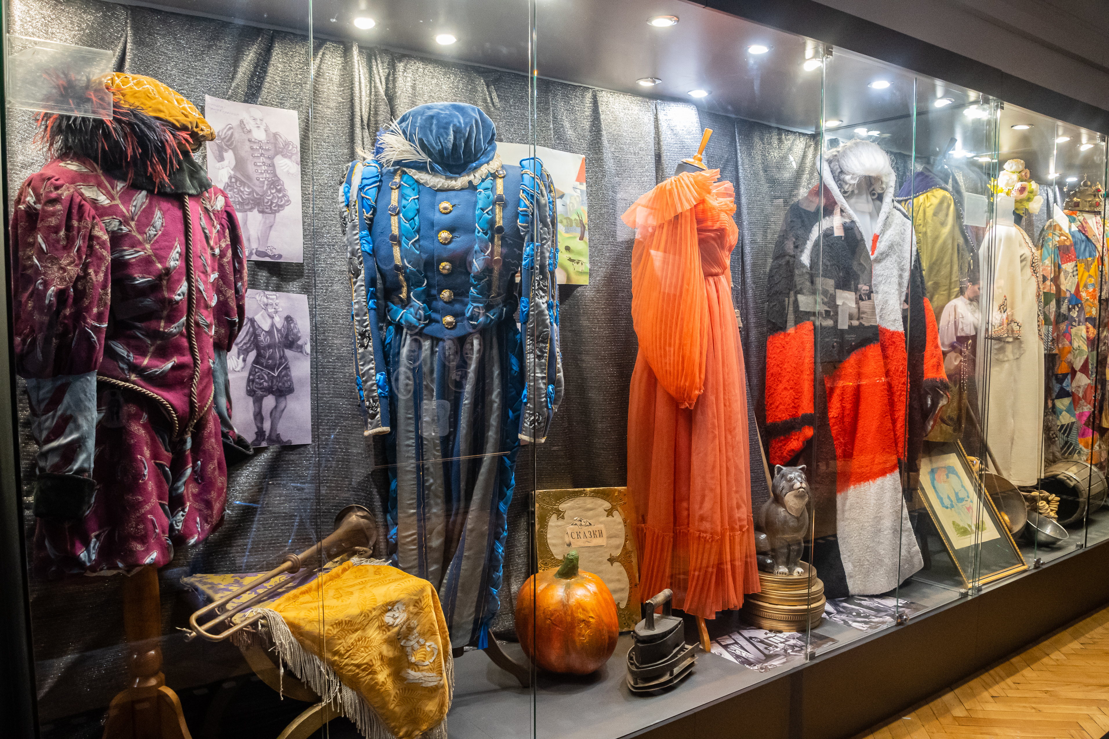 Студенты СПбГИКиТ познакомились с закулисьем «Ленфильма»4