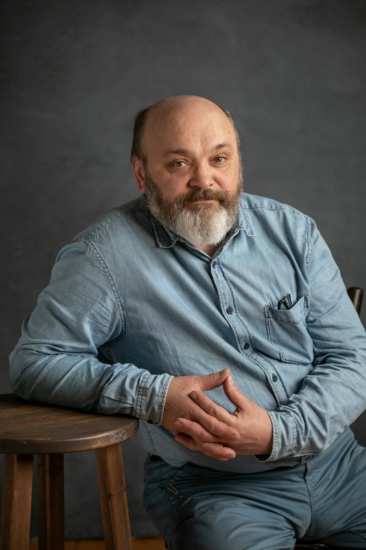 Иван Кожевников: «У меня на каждый спектакль есть свои носки»