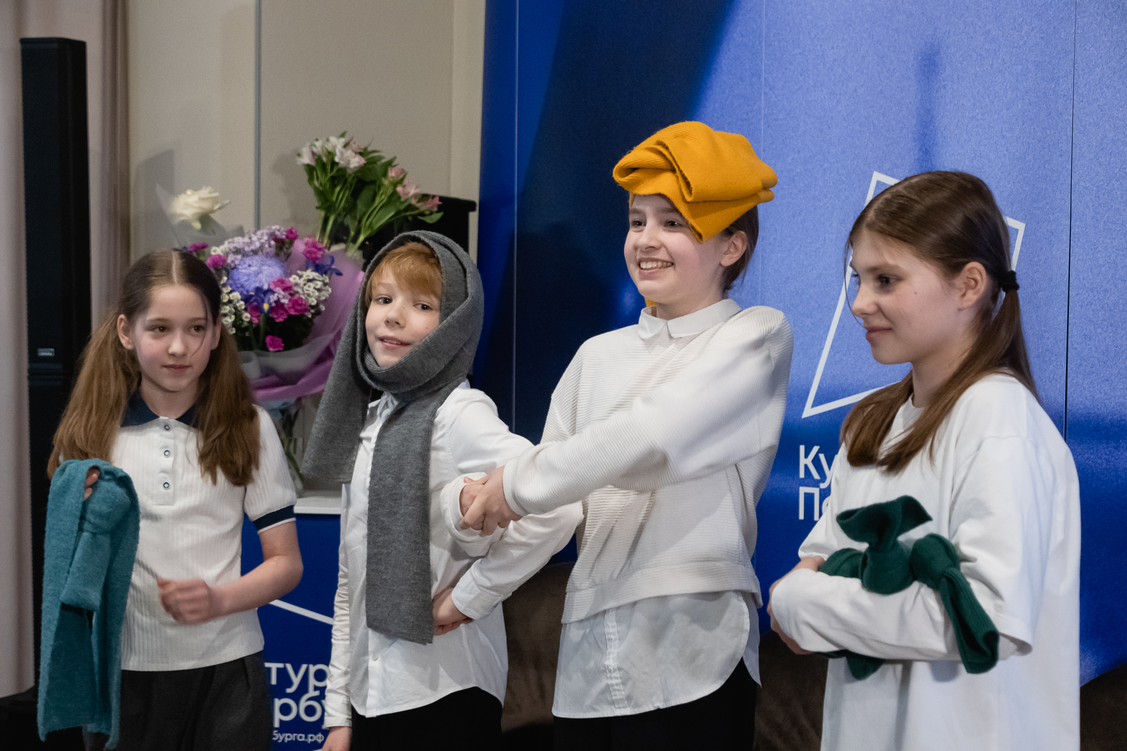 В медиацентре «Культура Петербурга» зацвели «Живые цветы земли» 2