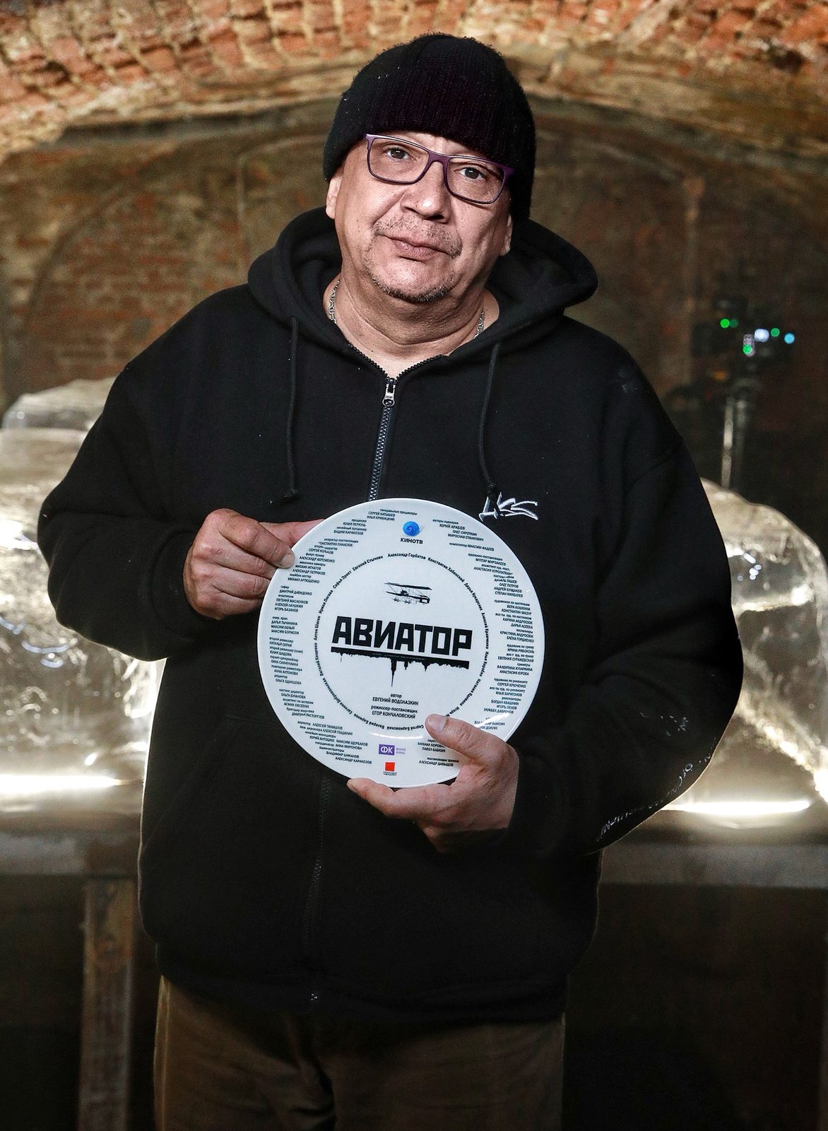 «Авиатор»: в кинотеатрах покажут новое кино по роману Водолазкина о бессмертии и любви3