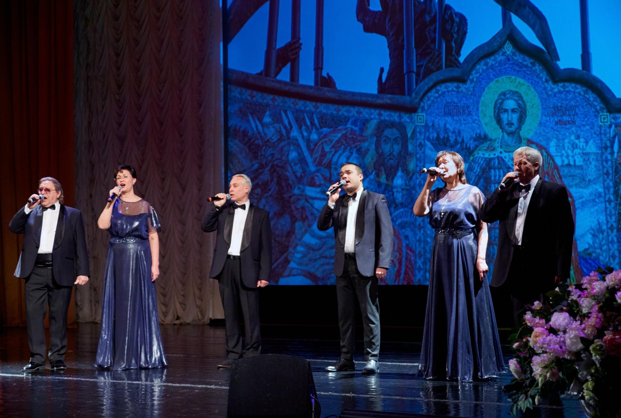 «Героя звание священно!»