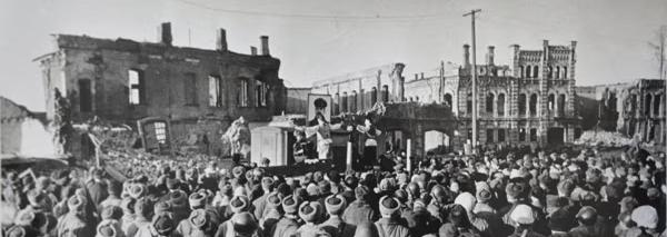 Обложка: в Библиотеке Маяковского представят книгу, пролежавшую в архиве 80 лет.