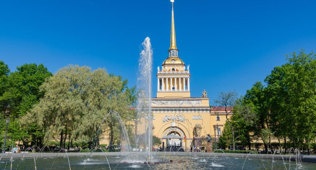 Фонтаны Петербурга уходят на профилактику