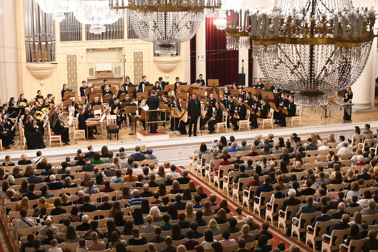 Молодежный оркестр национальных инструментов #ВСЕОНИ  открывает новый сезон в российских столицах