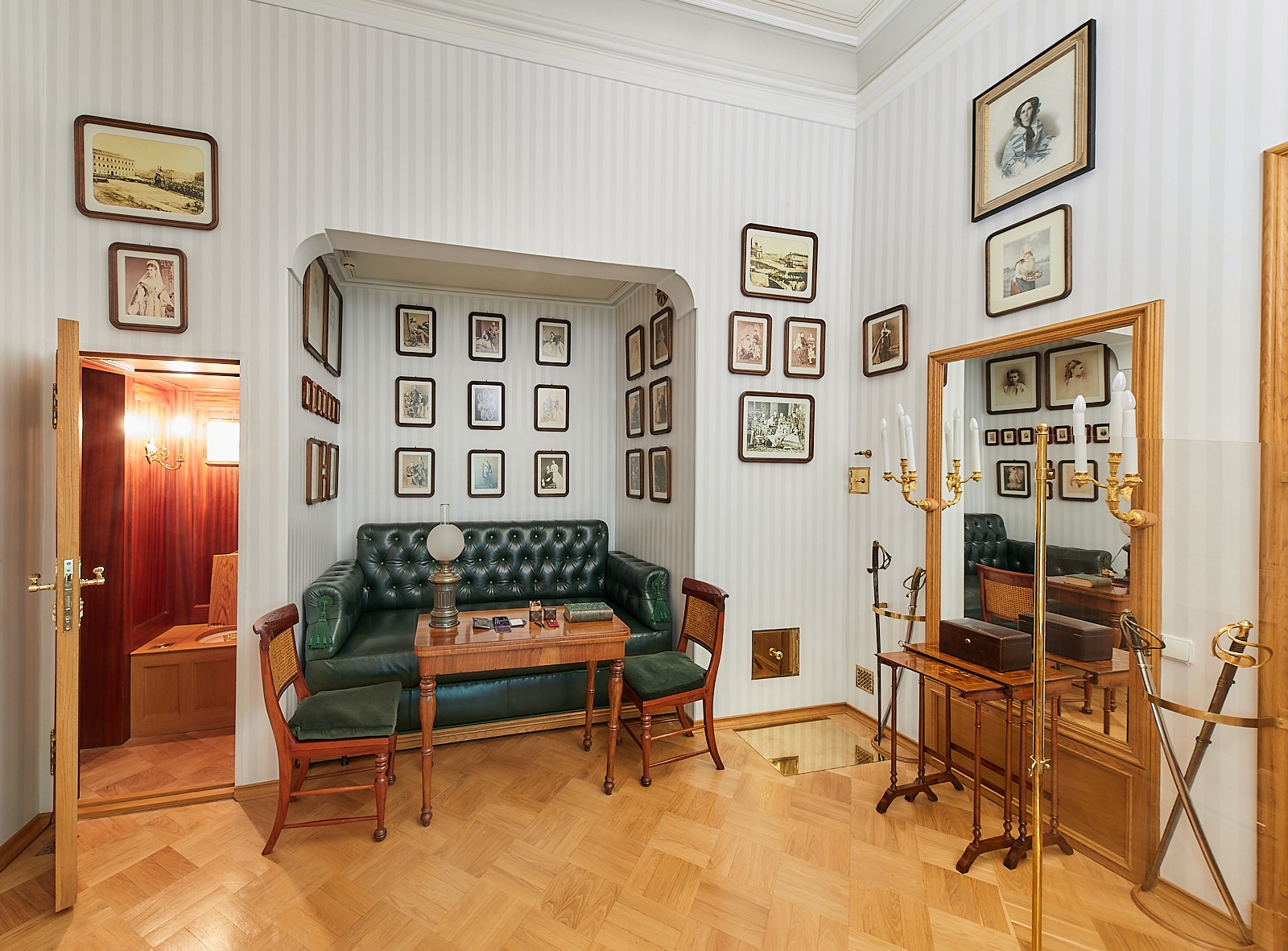 Свободный вход в имперские покои будет доступен в Петергофе3