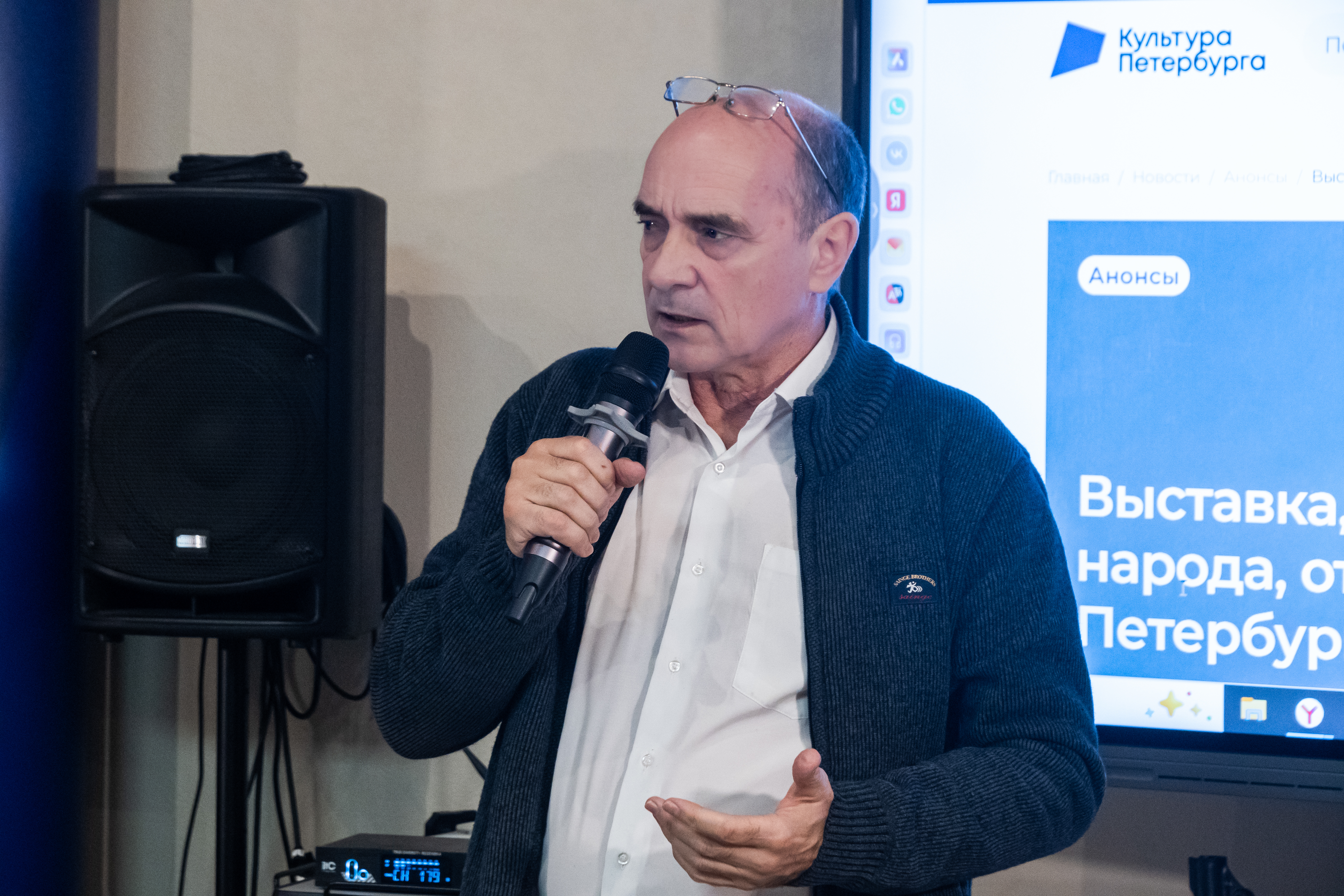 В медиацентре «Культура Петербурга» открылась выставка картин о героях разных эпох 7