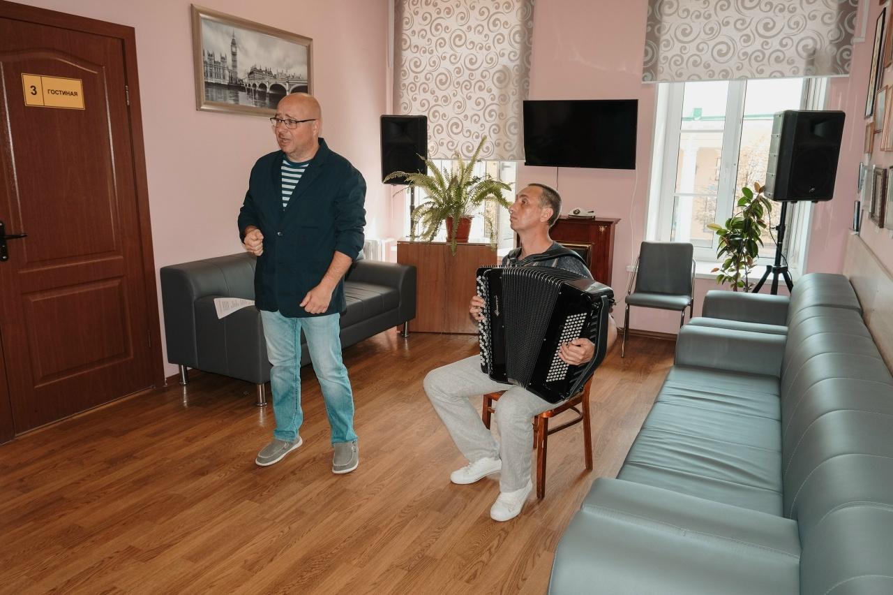 «С любовью к вам»