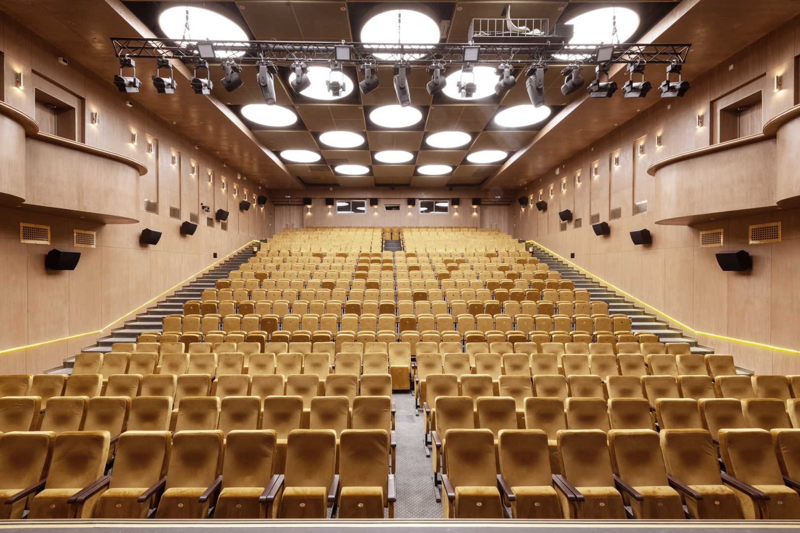 Театр «Мастерская» анонсировал репертуар новой площадки на улице Типанова