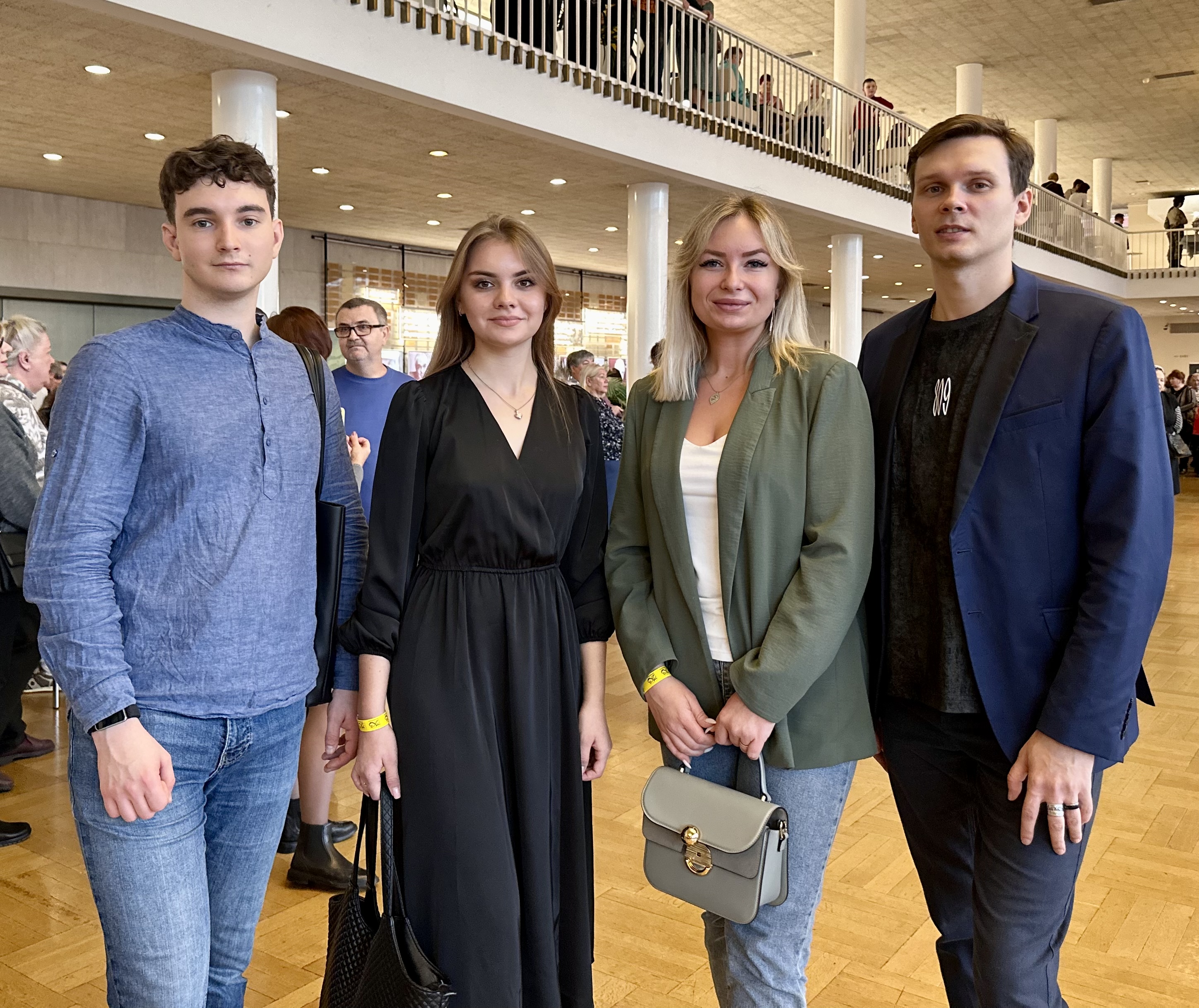 На сцене БКЗ «Октябрьский» прошёл фестиваль «Народное единство»1