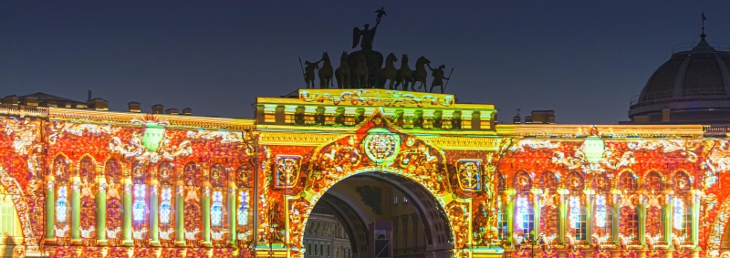 Обложка: Дворцовую площадь осветит мультимедийное шоу.
