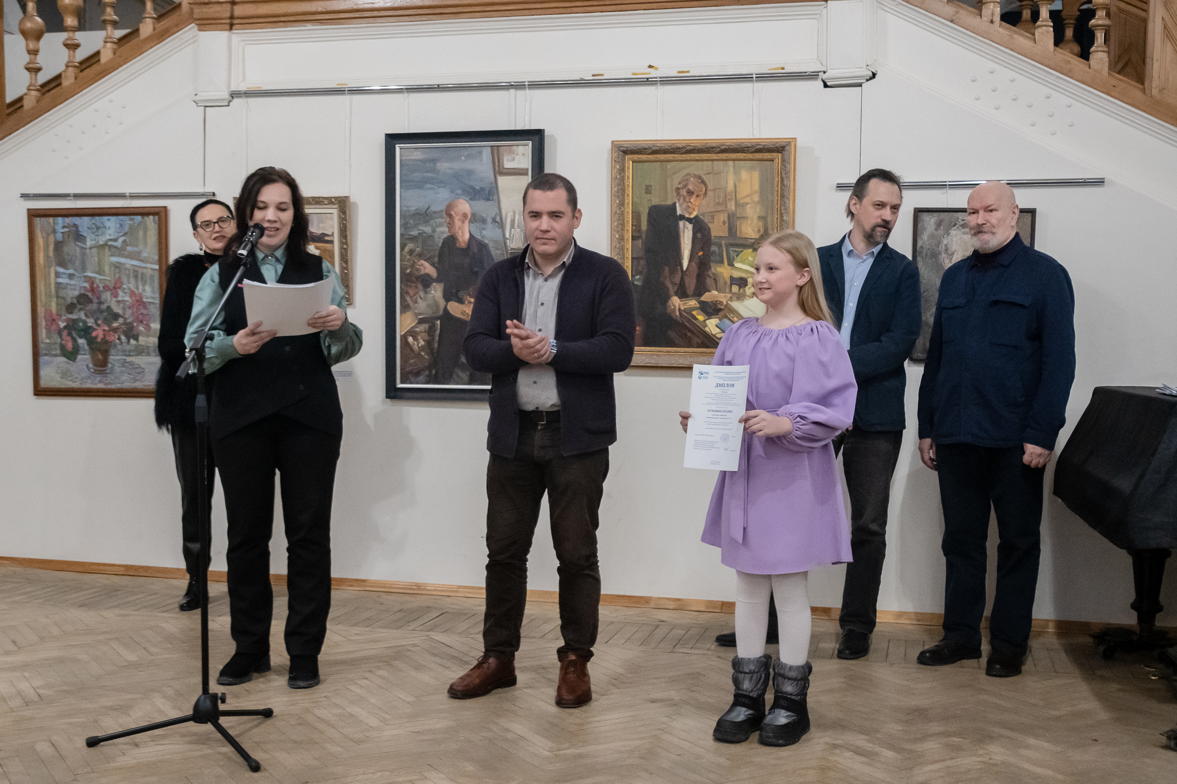 Юных победителей конкурса «Непокорённый Ленинград» наградили в Союзе художников6