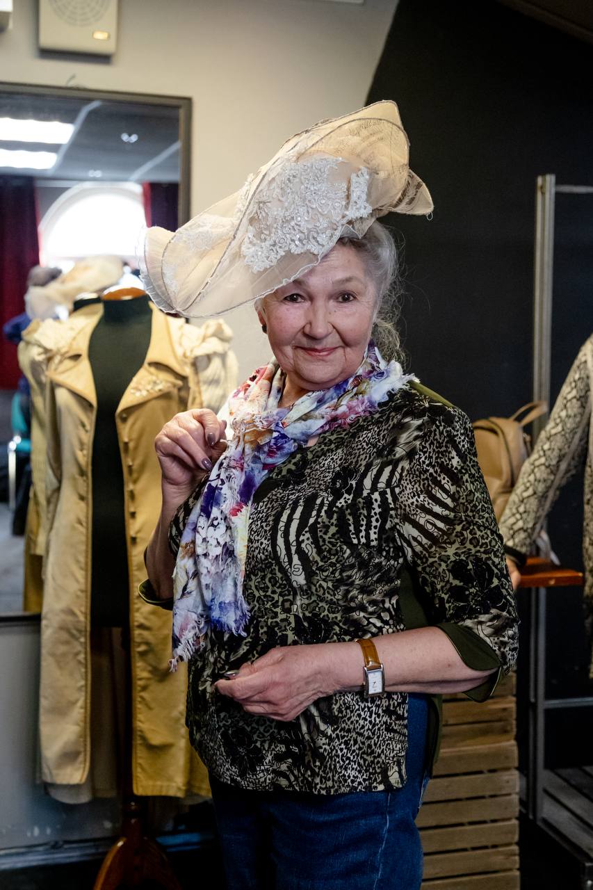 Хор ветеранов «Жители Блокадного Ленинграда» узнал о жизни театра изнутри 2