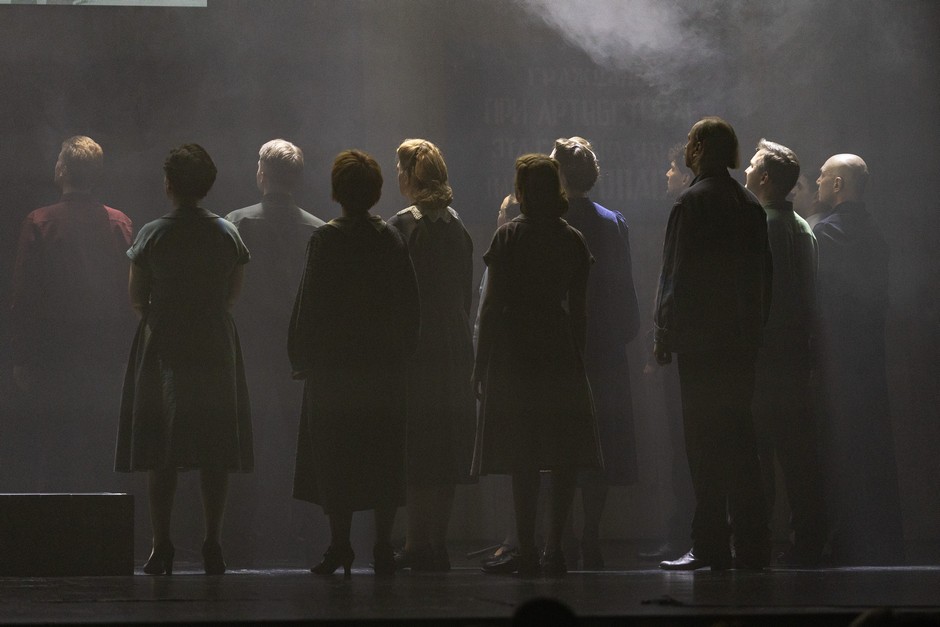 «Многоголосье» нашей памяти - документальная драма Комиссаржевки4