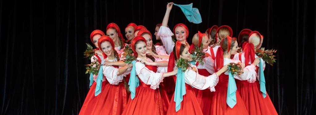 Обложка: «Берёзка» выступит в БКЗ «Октябрьский»