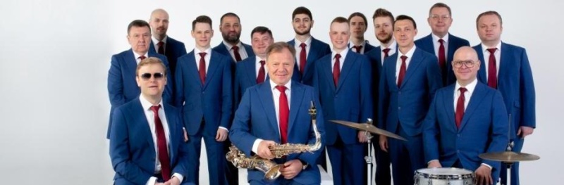 Фото заставки: Игорь Бутман и Московский джазовый оркестр. Фото предоставлено организаторами. Правообладатель: Оргкомитет фестиваля. 