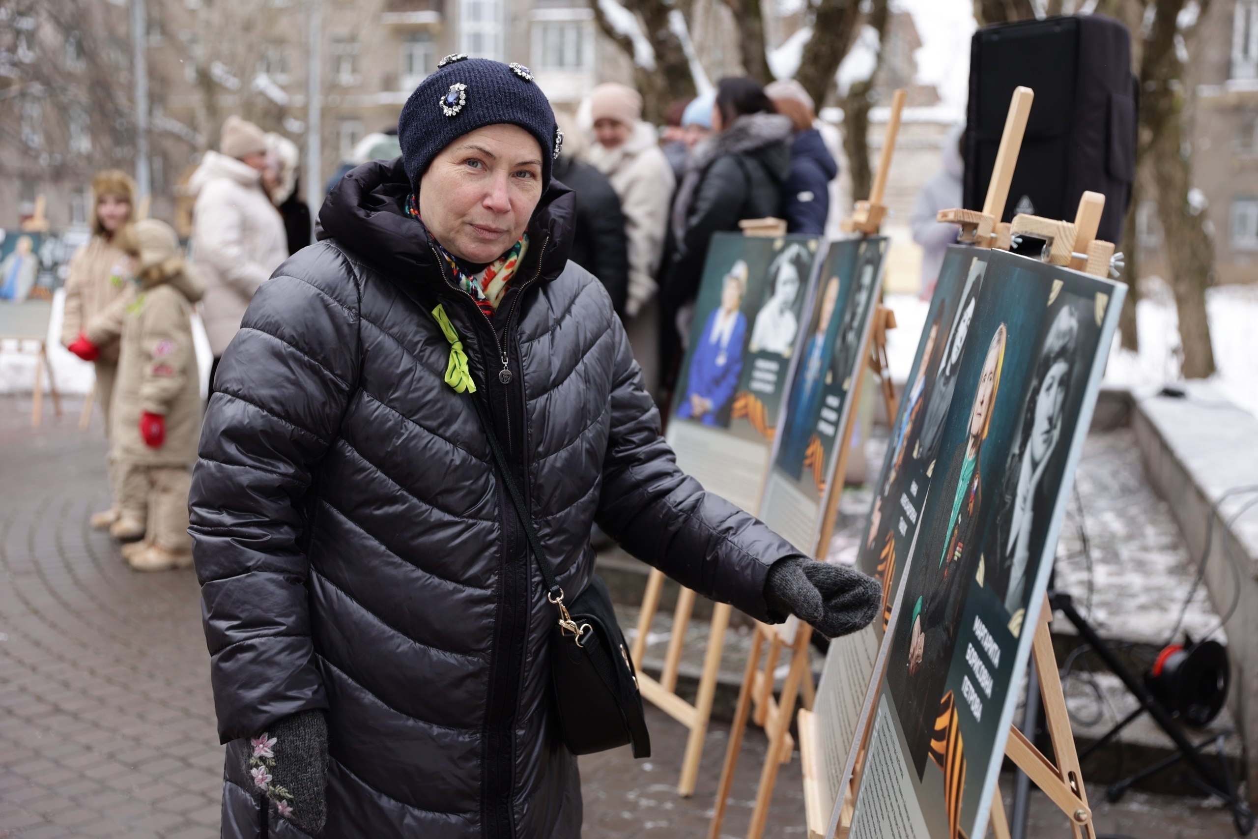 В сквере имени Ольги Берггольц провели акцию памяти 5