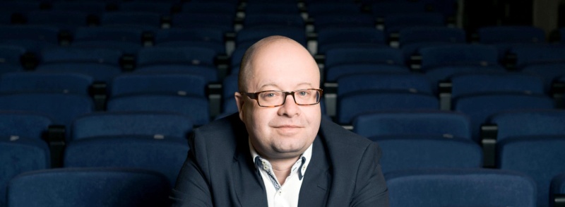 Обложка: Виктор Минков расскажет о роли театра в жизни человека.