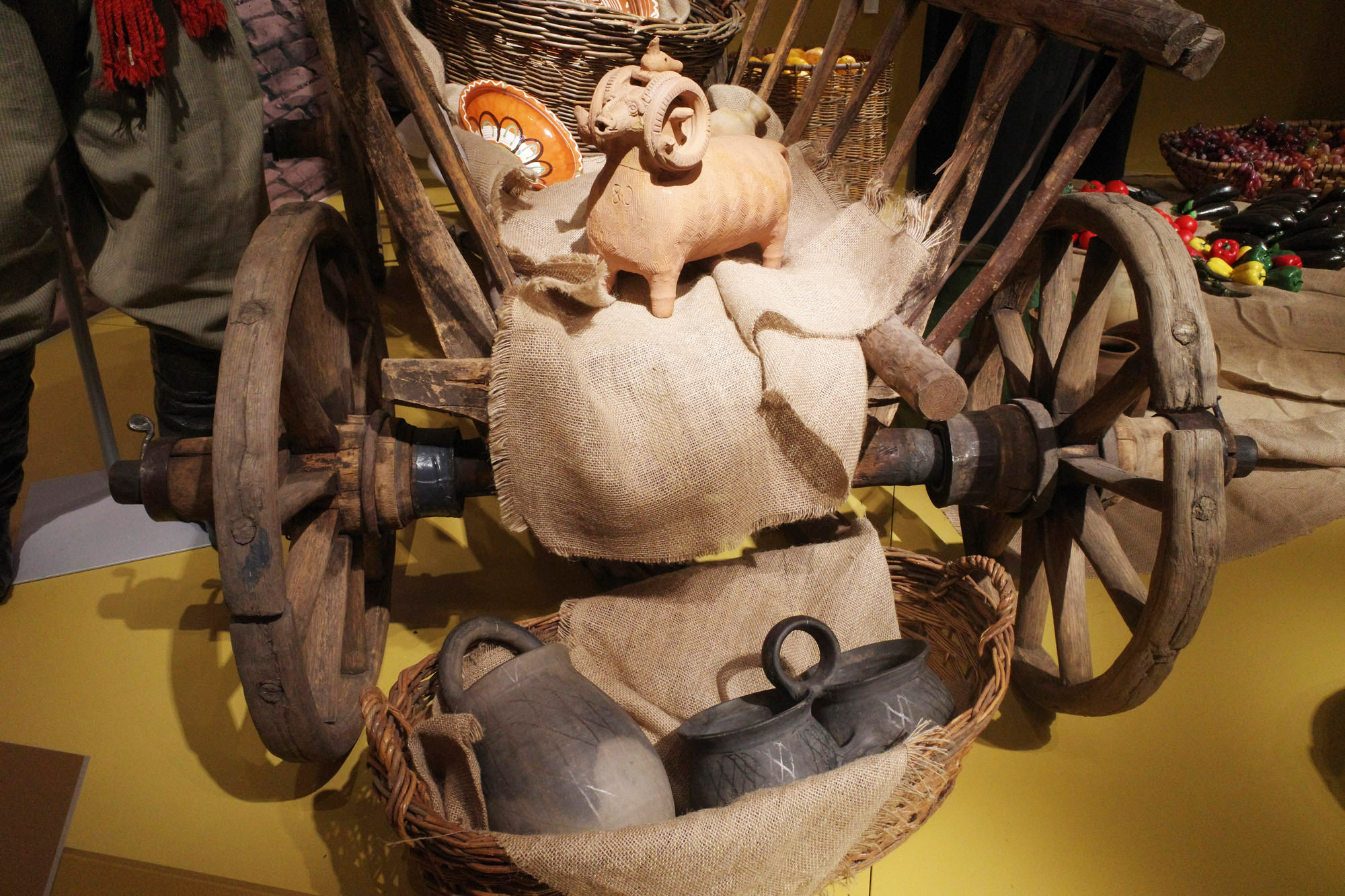 «Медь, костюм и вышивка» - всё о Крыме в Этнографическом музее1