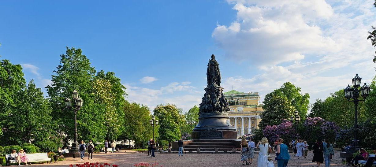 В центре Петербурга пройдет праздник «К Островскому на площадь Островского»