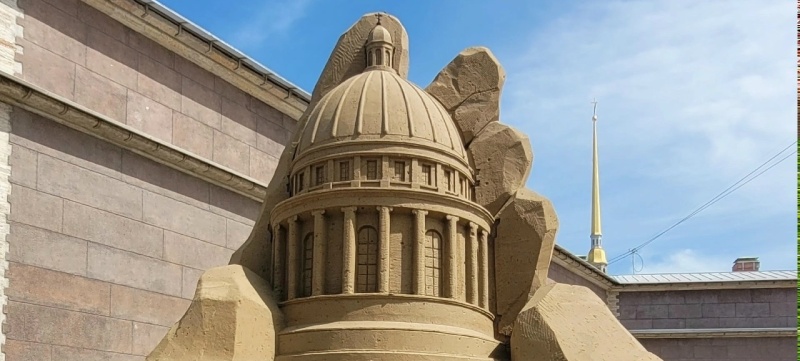 Фото заставки: ХХI Международный фестиваль песчаных скульптур.  Источник: vk.com/sand_2025. Правообладатель: vk.com/sand_2025.