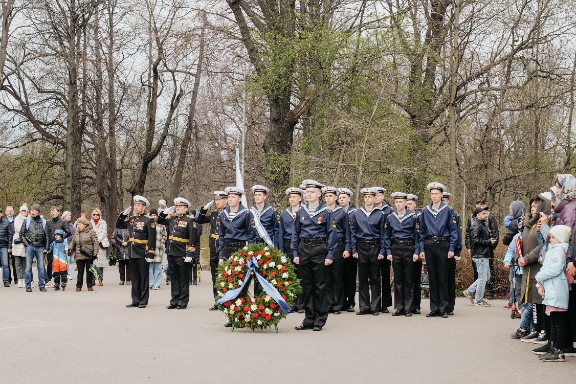 Парк на Елагином острове приглашает на программу «Весна Победы»