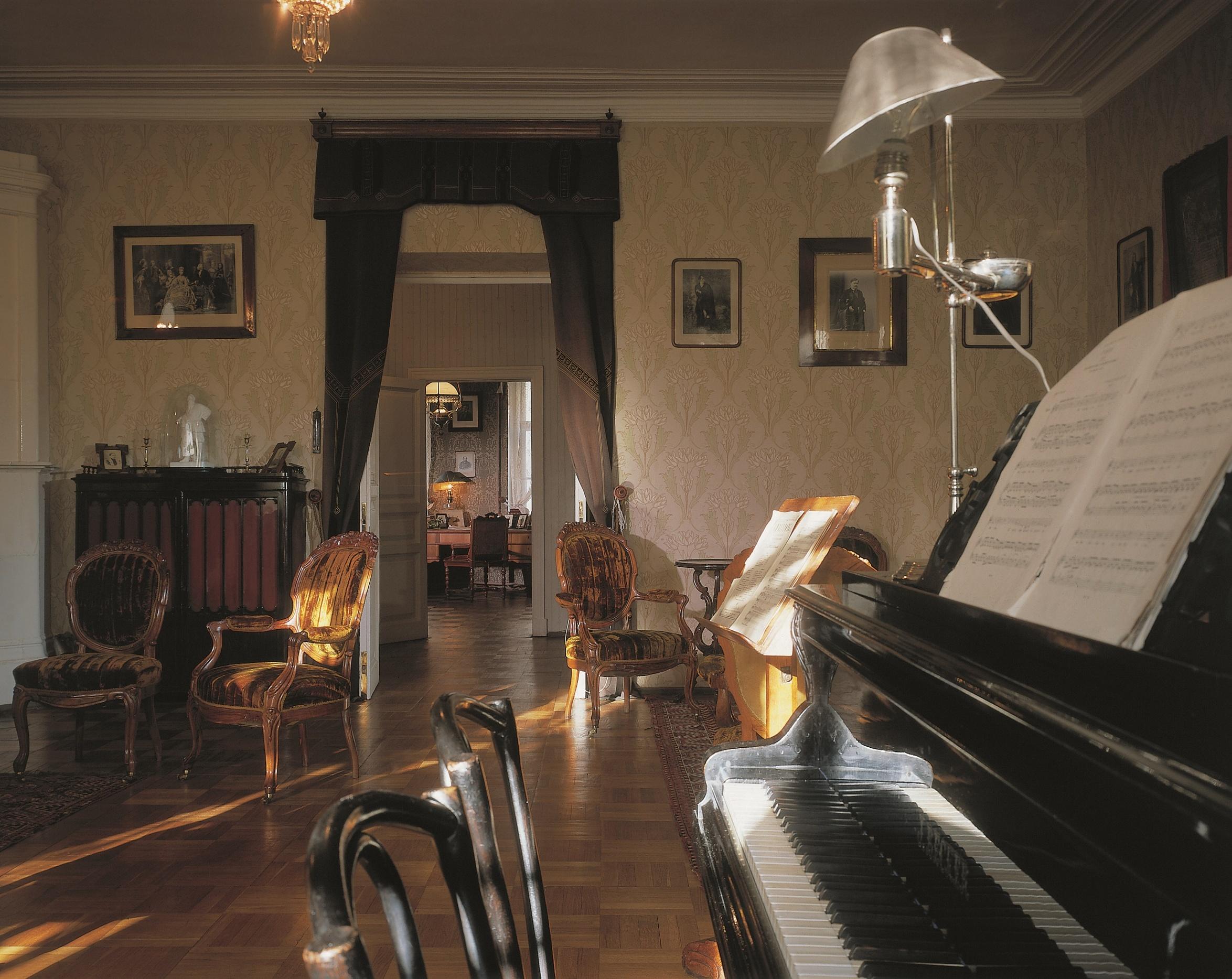 ГБУК «Санкт-Петербургский государственный музей театрального и музыкального искус­ства»