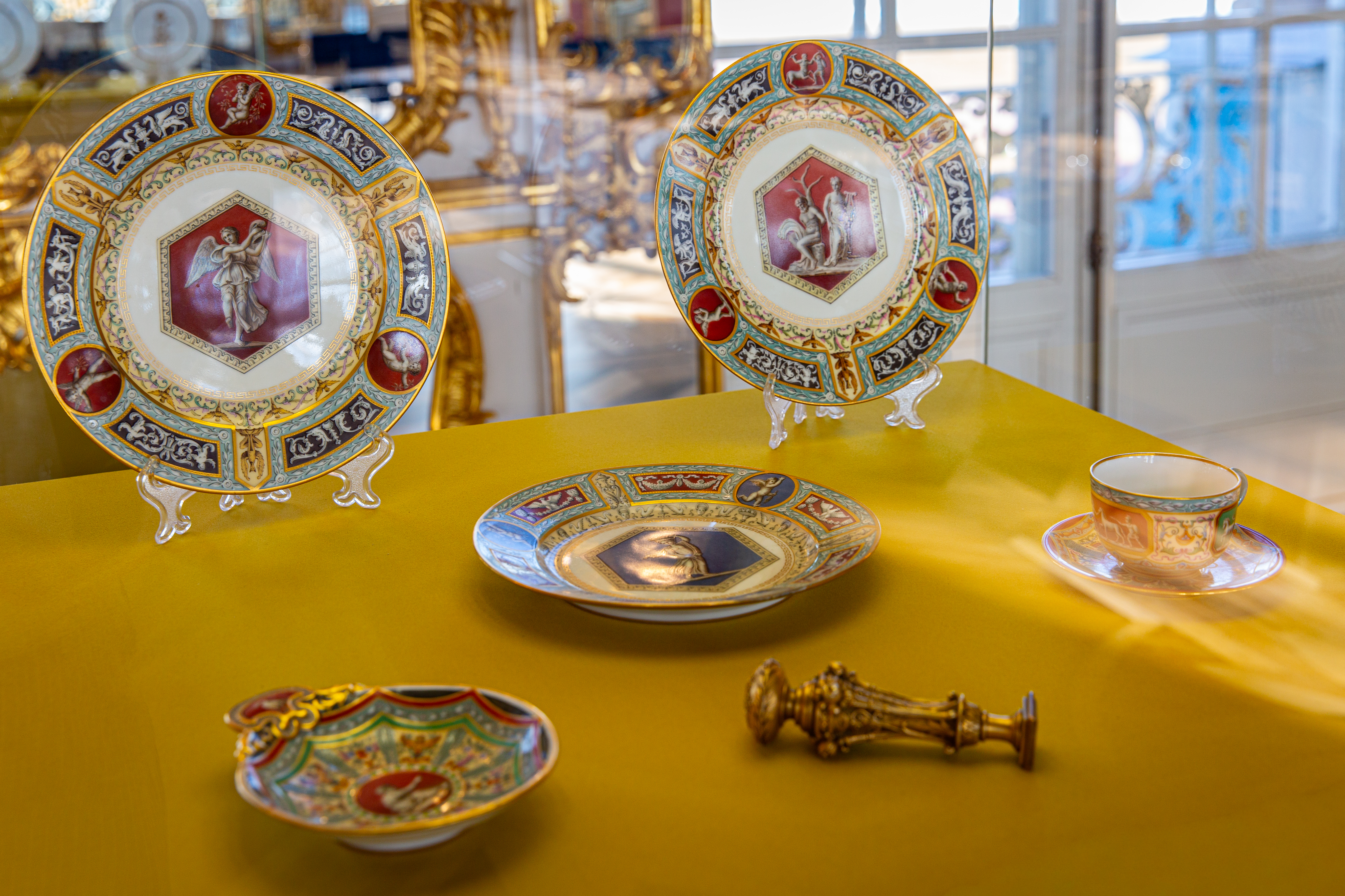 ГМЗ «Царское Село» получил в дар 128 раритетов XVIII – начала ХХ века4