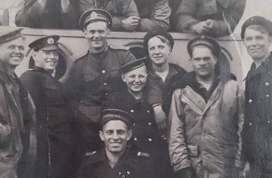 «Военная история моей семьи. Реликвия»: фотографии юнги-героя Евгения Кузьмина 