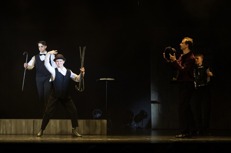 «Многоголосье» нашей памяти - документальная драма Комиссаржевки5