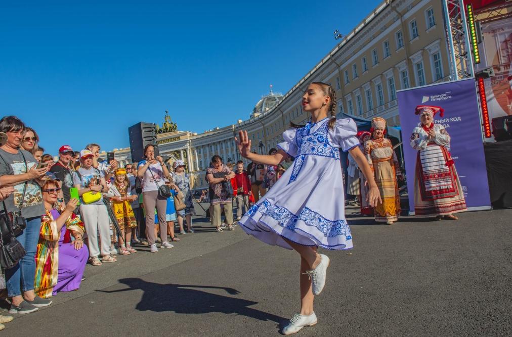 Названы лучшие региональные практики по сохранению российских ценностей