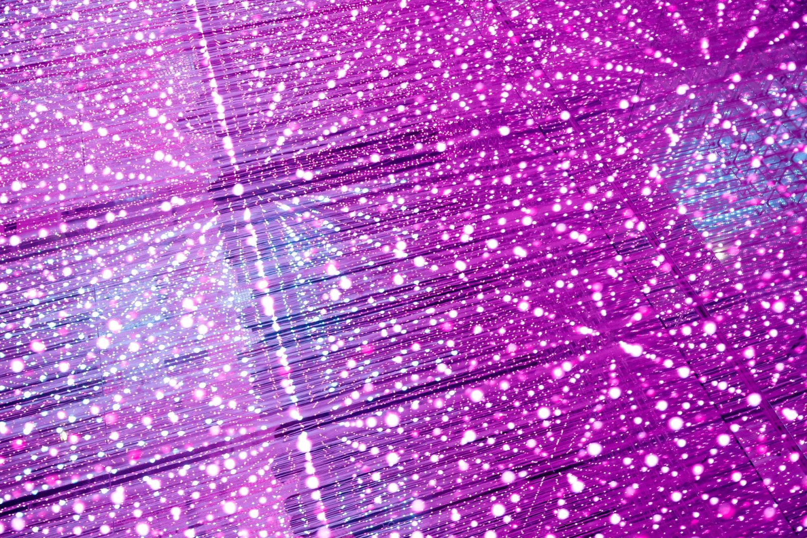 Новое арт-пространство Futurione Emotions погружает петербуржцев в мир чувств и инноваций