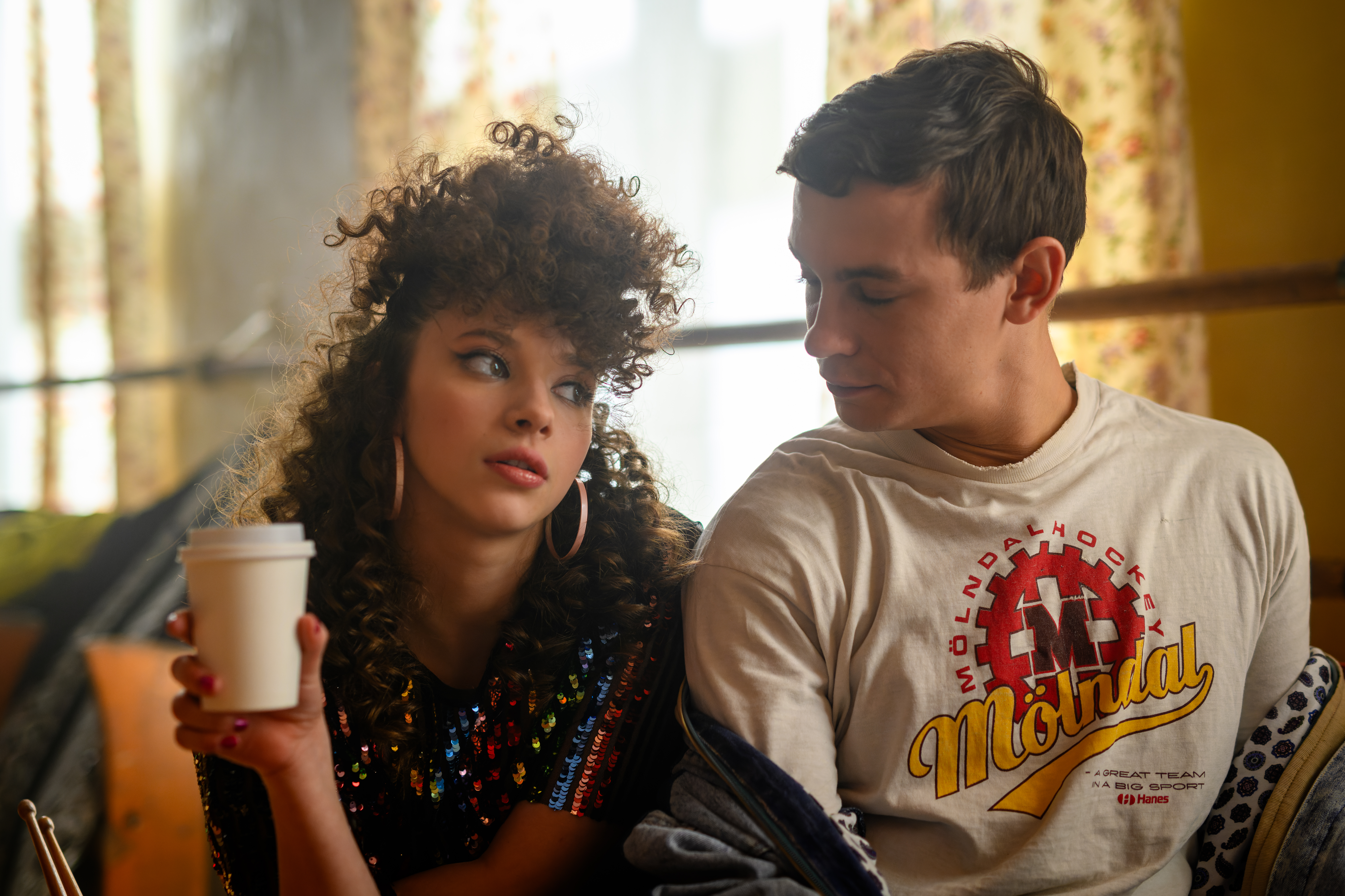 Начались съемки сериала про поп-группу «Комбинация» 4