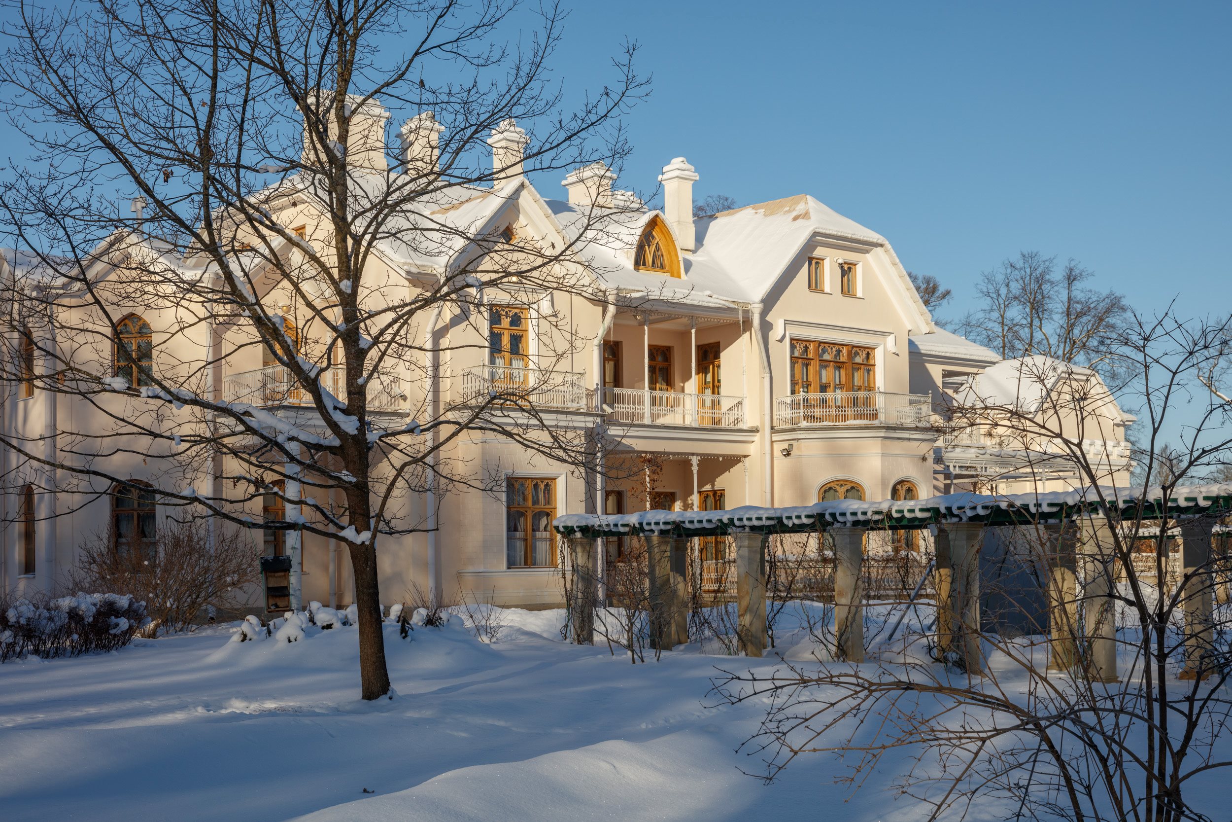 Свободный вход в имперские покои будет доступен в Петергофе2