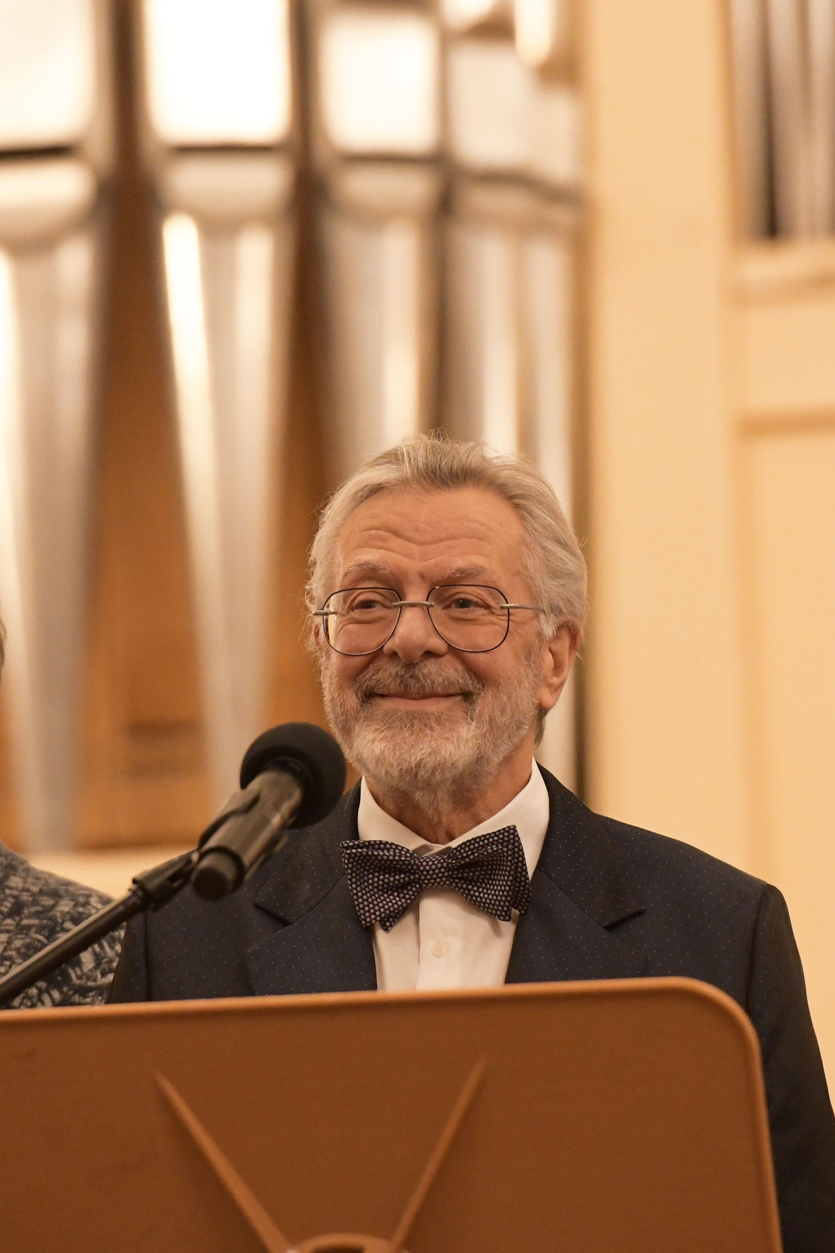 Андрей Ургант познакомит с «(Не)Знакомым Шостаковичем»  1