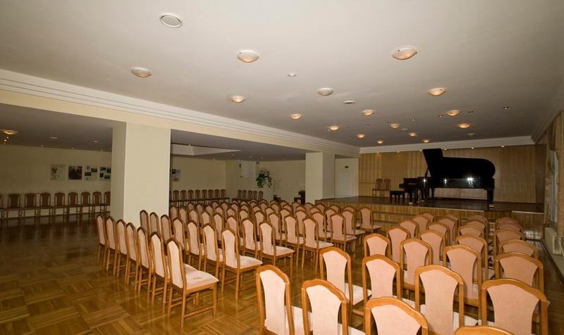 Санкт-Петербургская детская школа искусств им. П. А. Серебрякова. Концертный зал